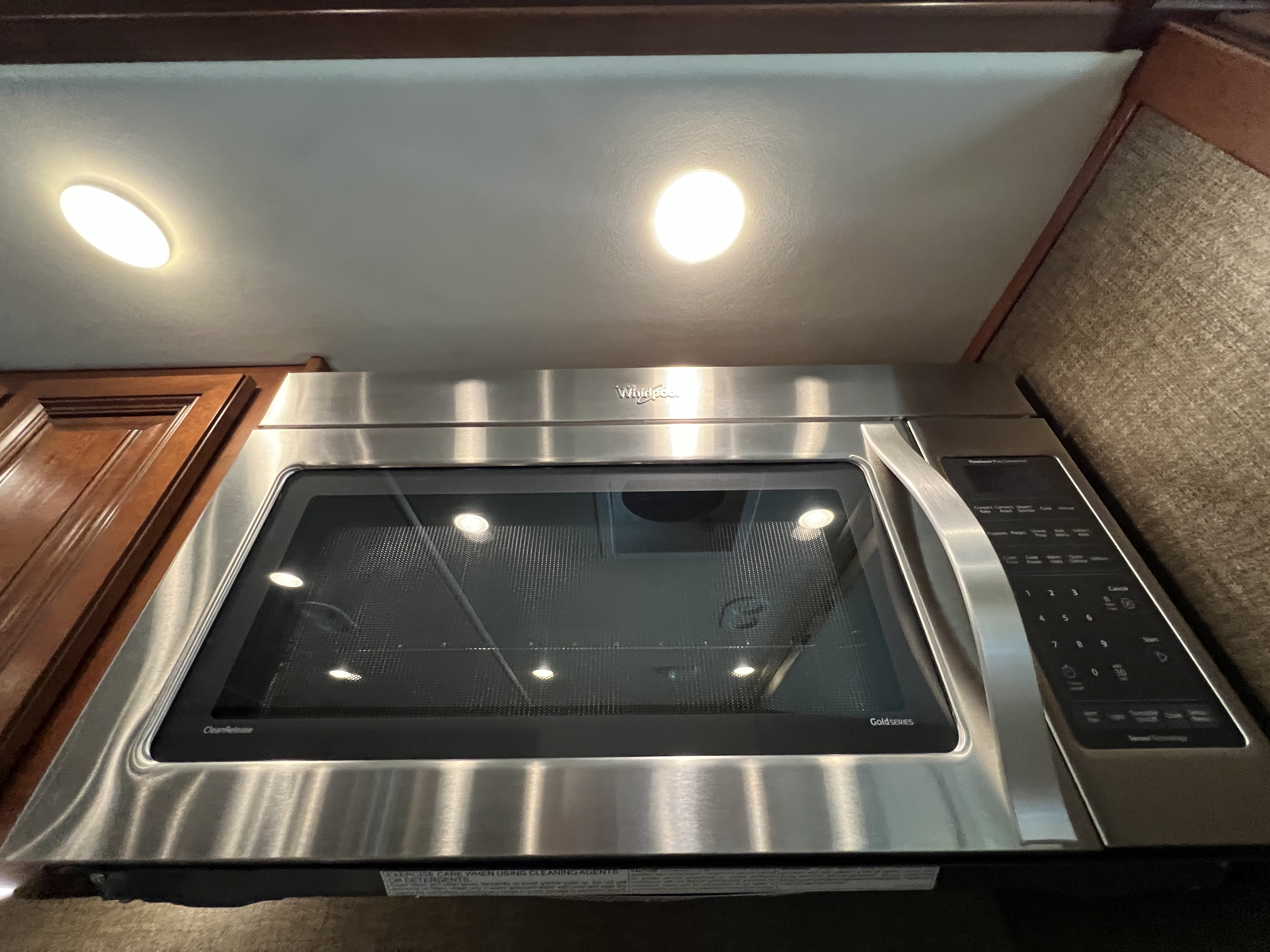 2015 Holiday Rambler Ambassador 38FST - Image 12