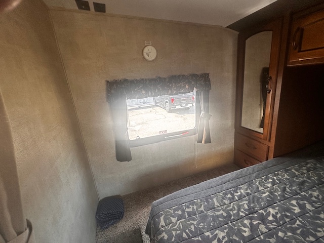 2014 KEYSTONE RV SPRINGDALE 253 REGL - Image 17
