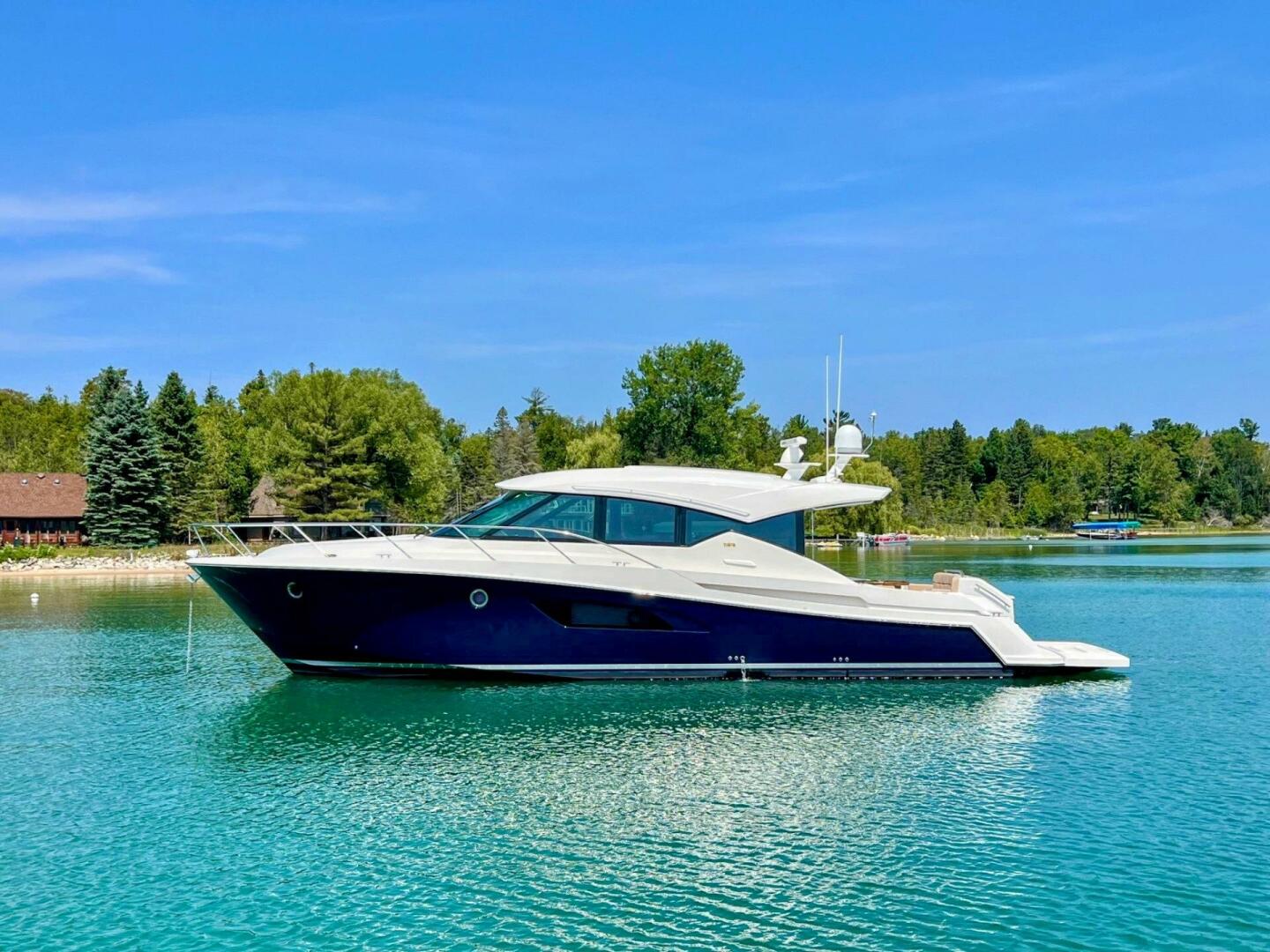 2014 Tiara Yachts 50 Coupe - Image 7