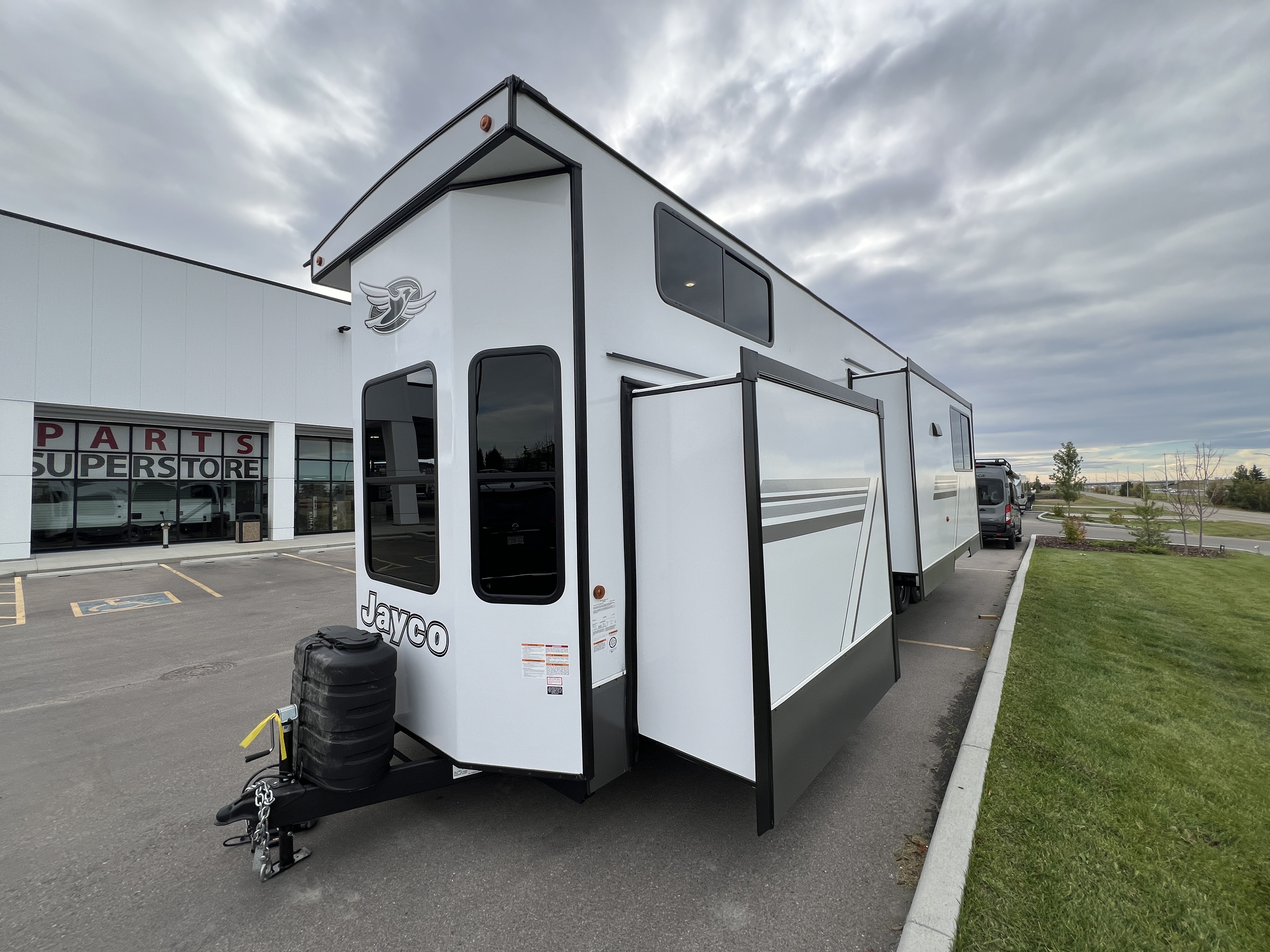 2027 Jayco Jay Flight Bungalow JayLoft - Image 6