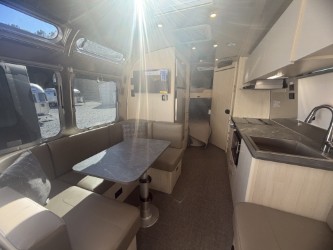 2026 AIRSTREAM FLYING CLOUD 30FBBT - Image 10