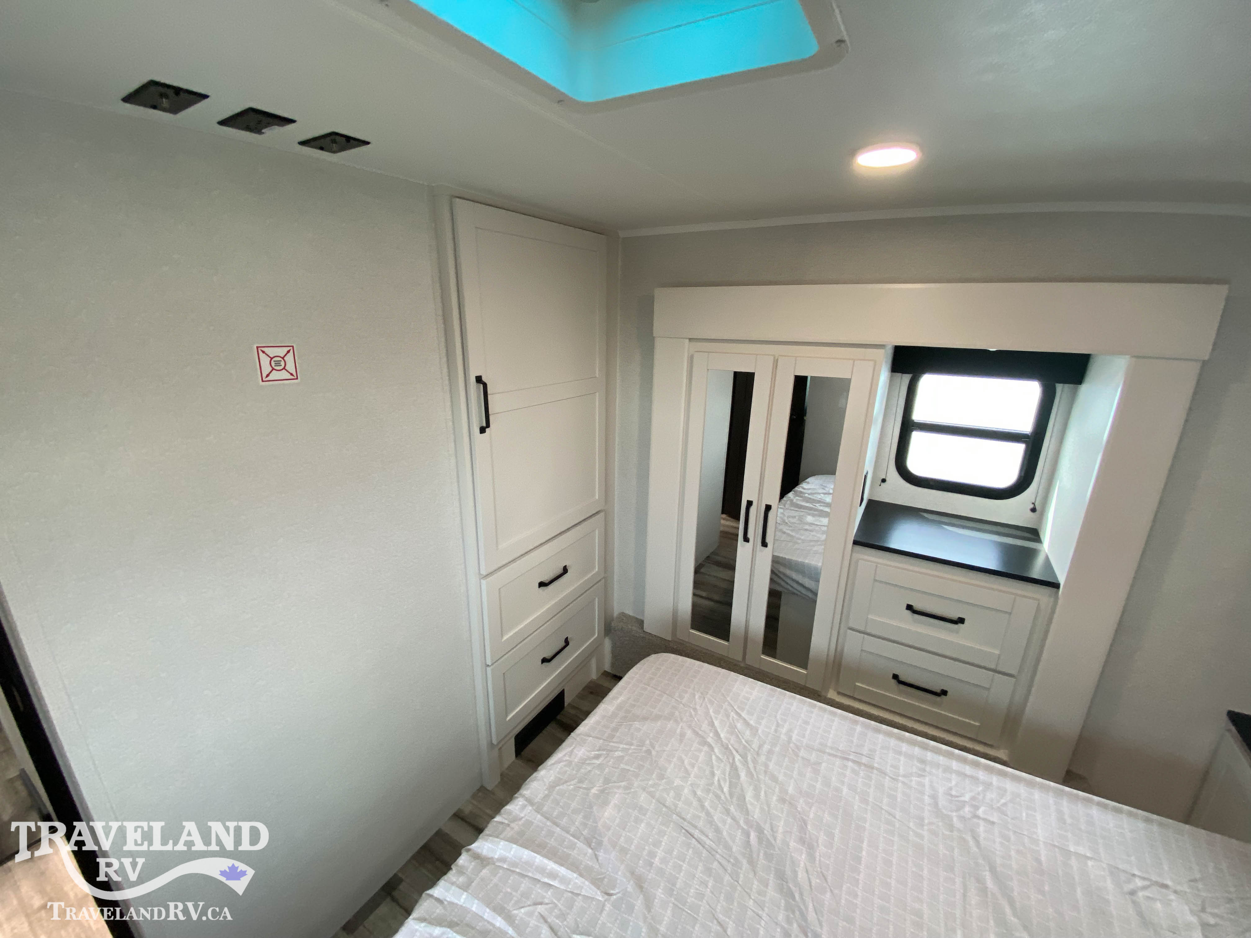 2026 Highland Ridge Roamer Light Duty 24MLDS - Image 19