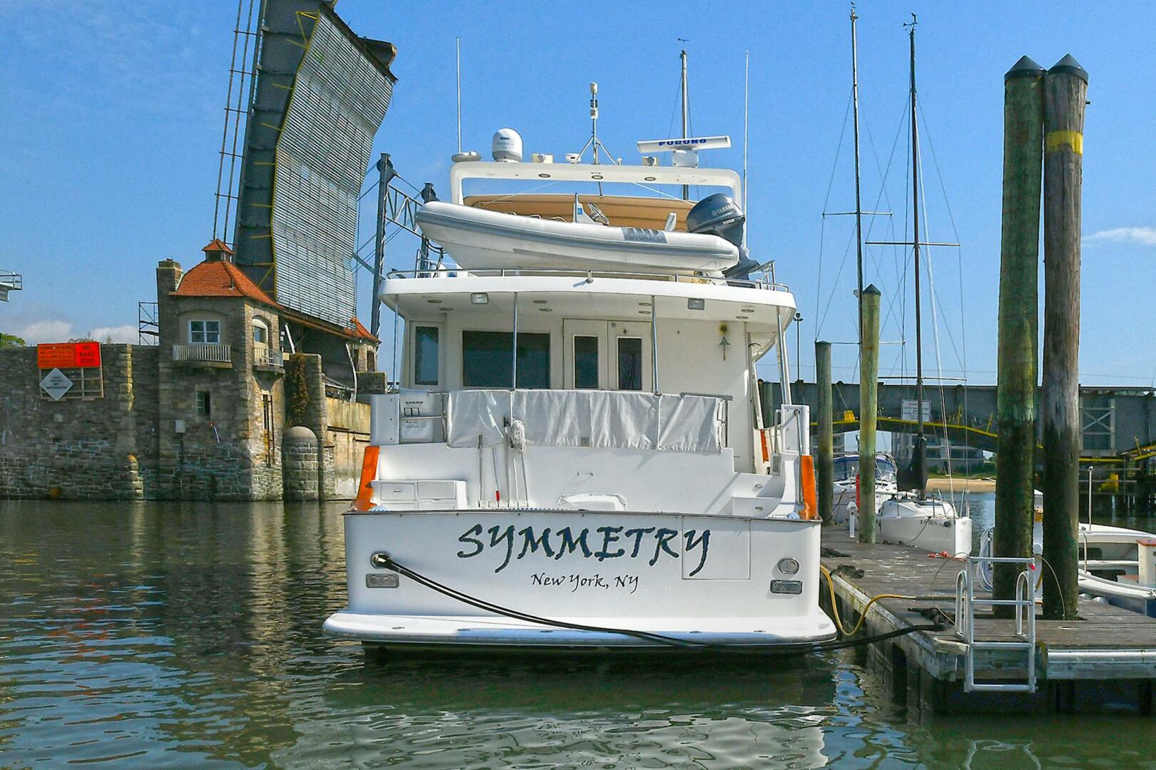 2002 Grand Alaskan Flushdeck - Image 4