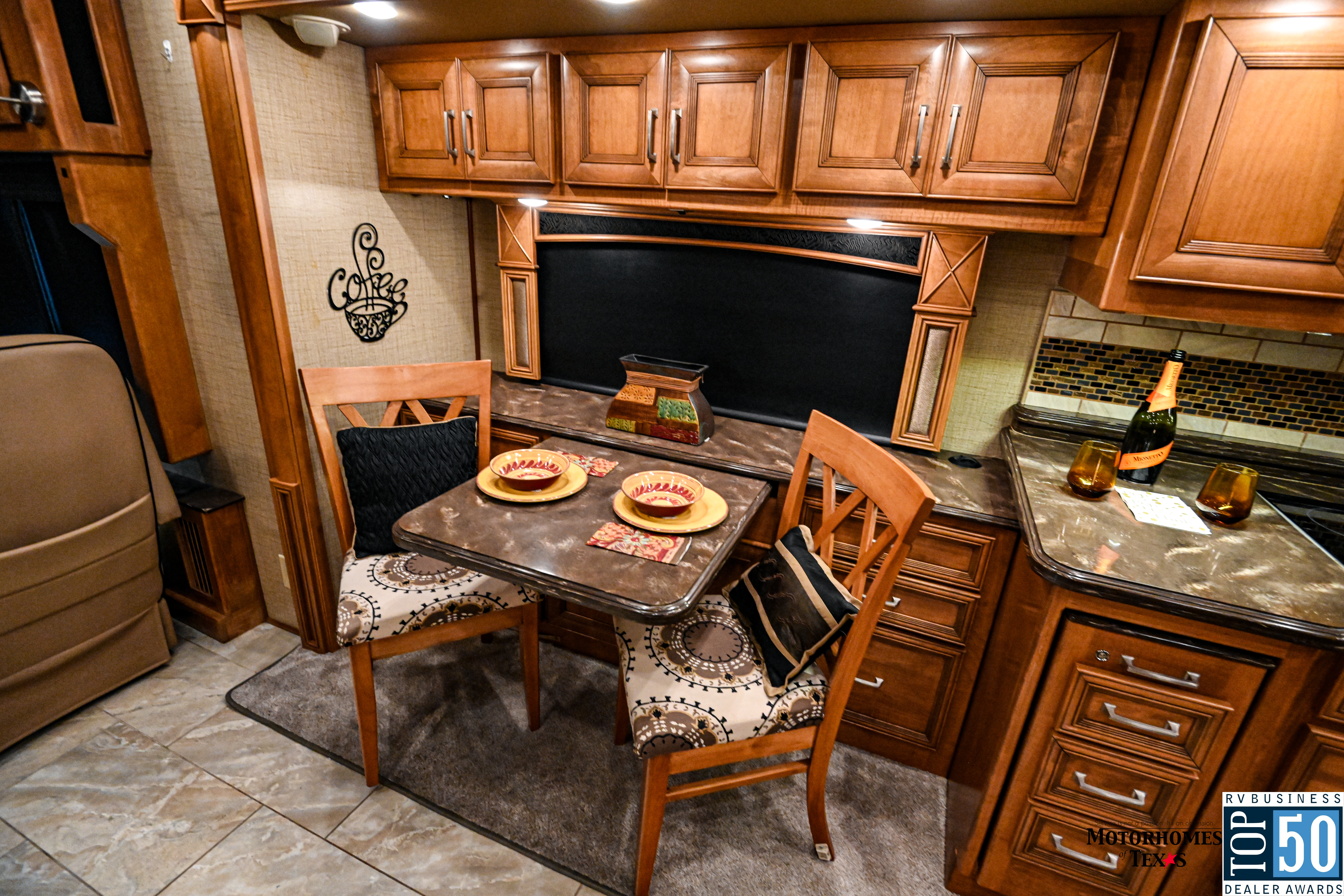 2015 American Revolution M39A - interior 5