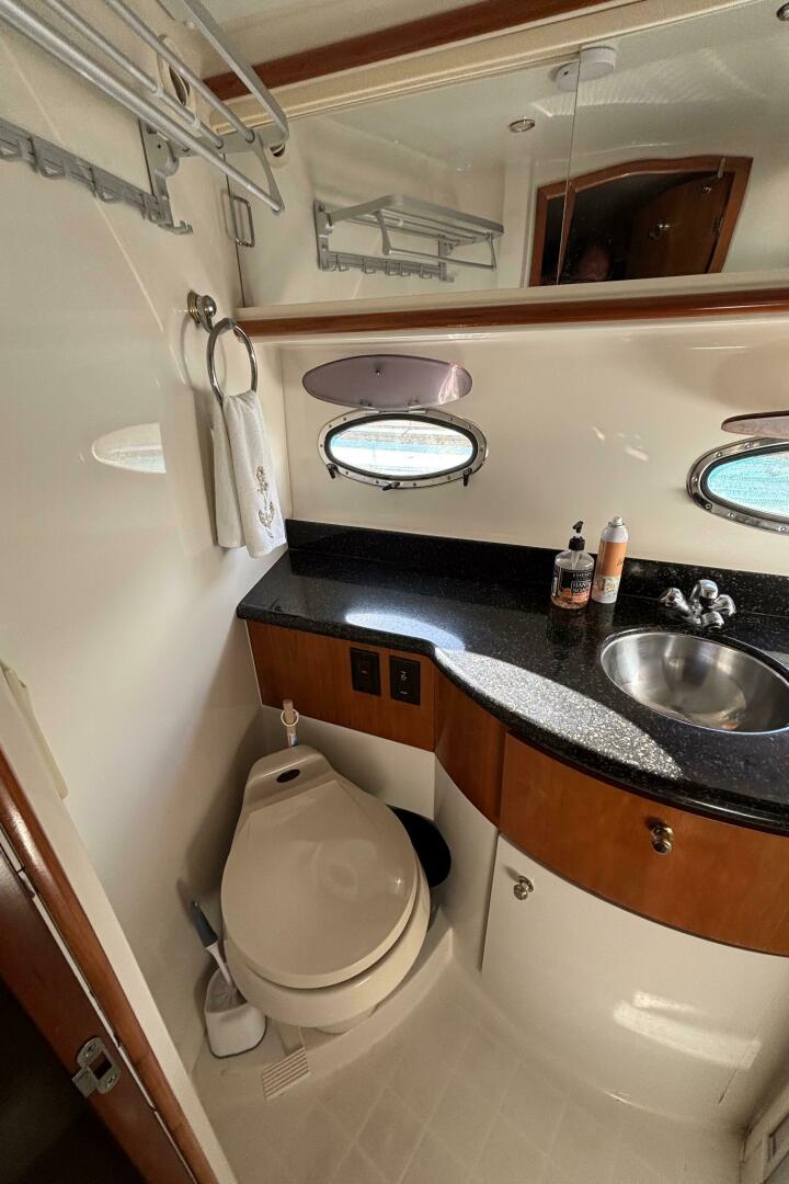 2001 Carver 396 Aft Cabin MY - Image 70