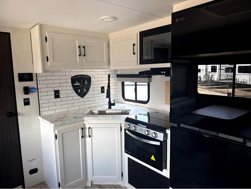 2027 VENTURE RV STRATUS 281VBH - Image 18
