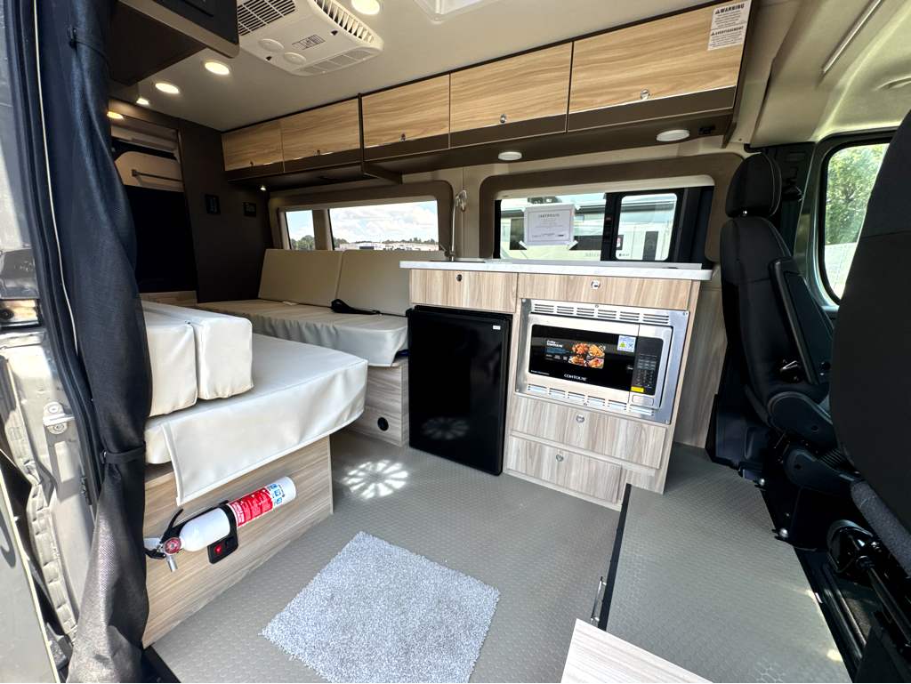 2027 ENTEGRA COACH ETHOS 20T - Image 13