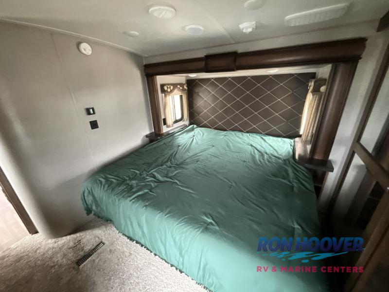 2018 KEYSTONE 3950BR - Image 19