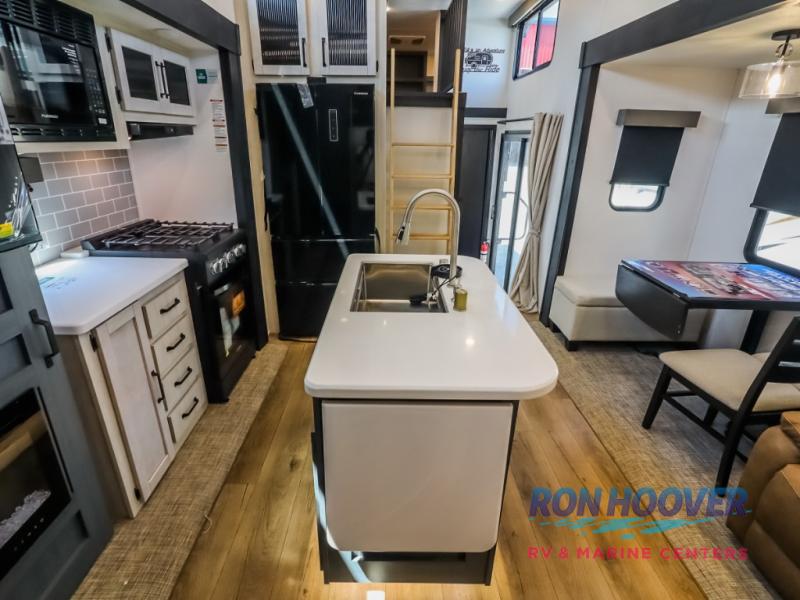 2026 PALOMINO PUMA 421LFT - Image 13