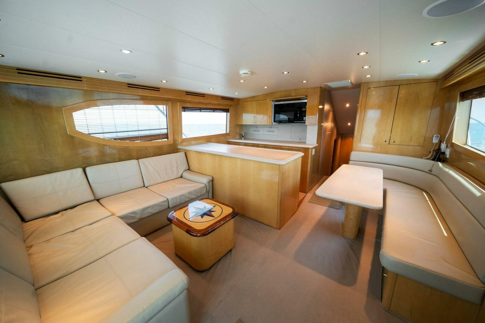 2003 Hatteras 54 Convertible - Image 14
