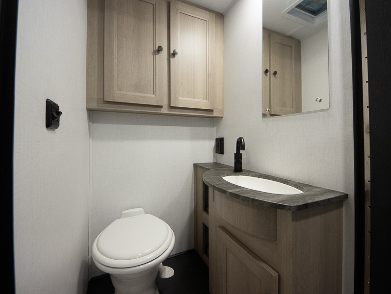 2025 Forest River Sunseeker 2850SLE - Image 18