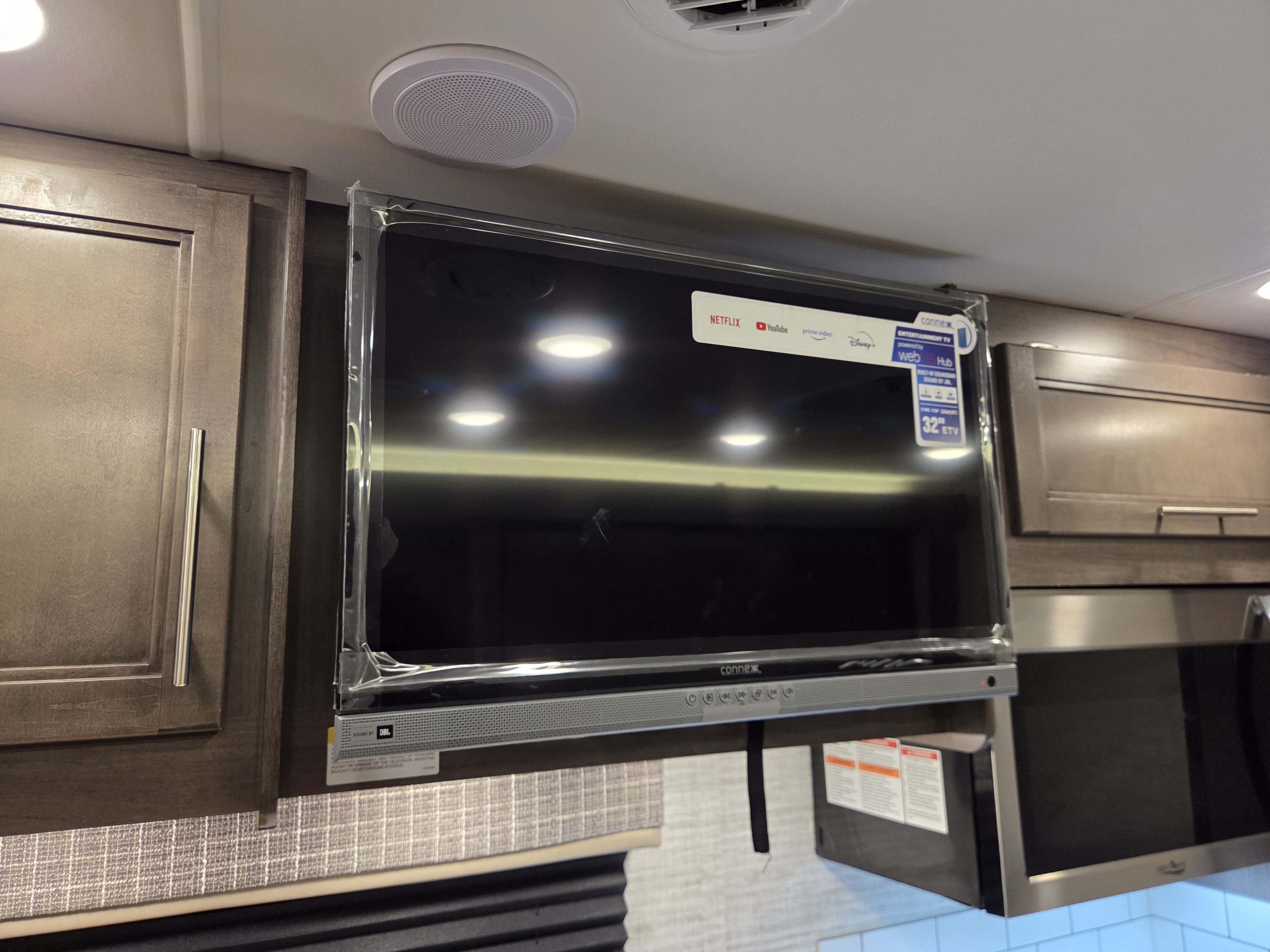 2024 Jayco Melbourne 24R - Image 8