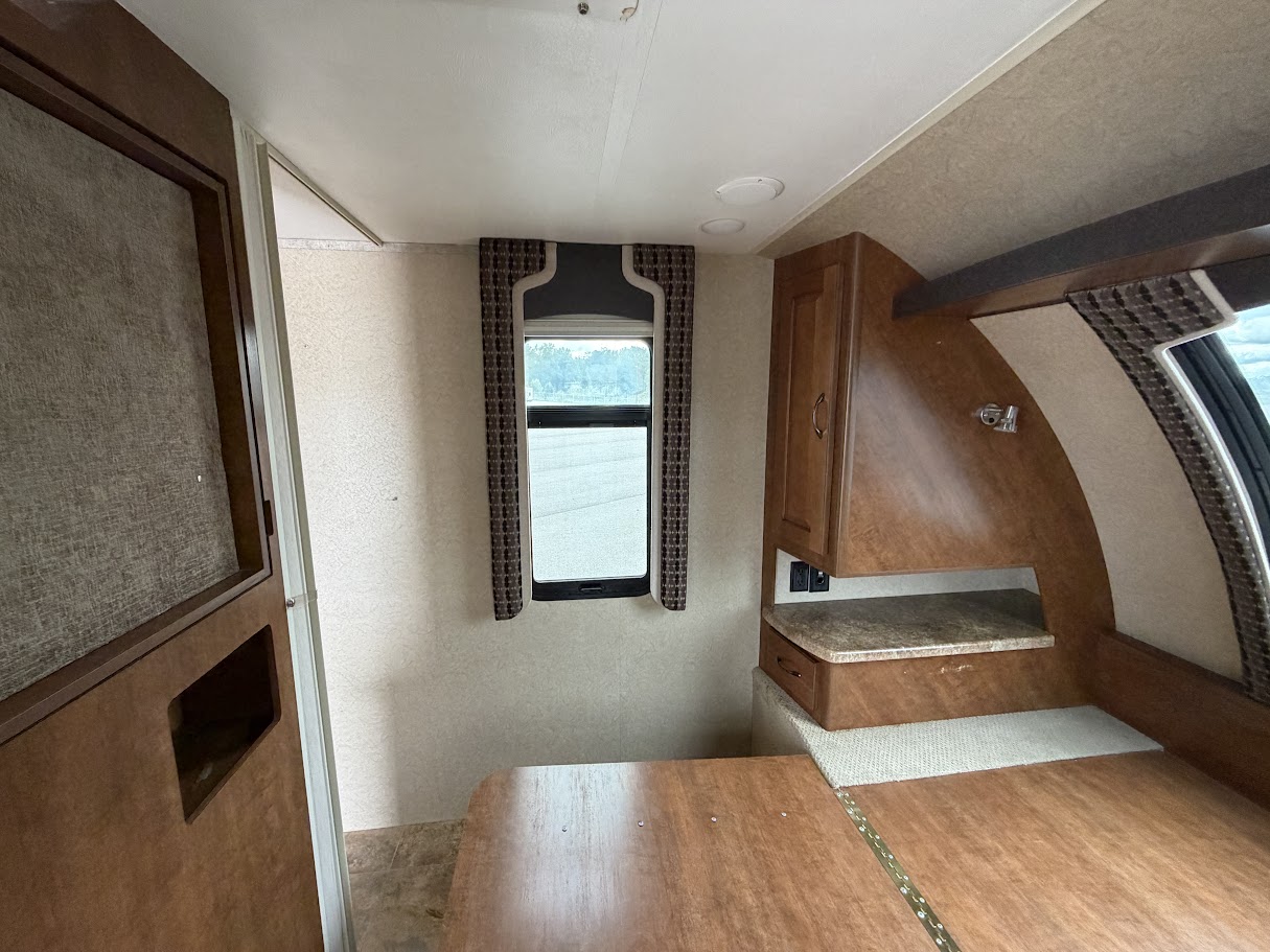 2016 Lance LANCE 2295 - Image 18