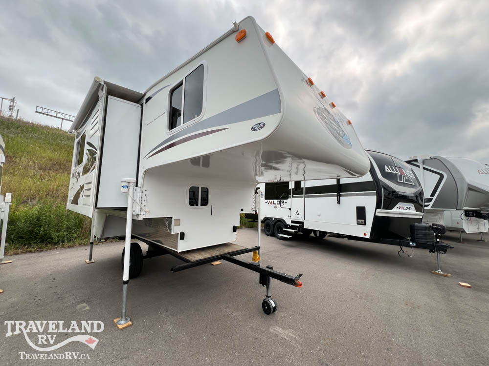 2012 NORTHWOOD ARCTIC FOX 811 - Image 1