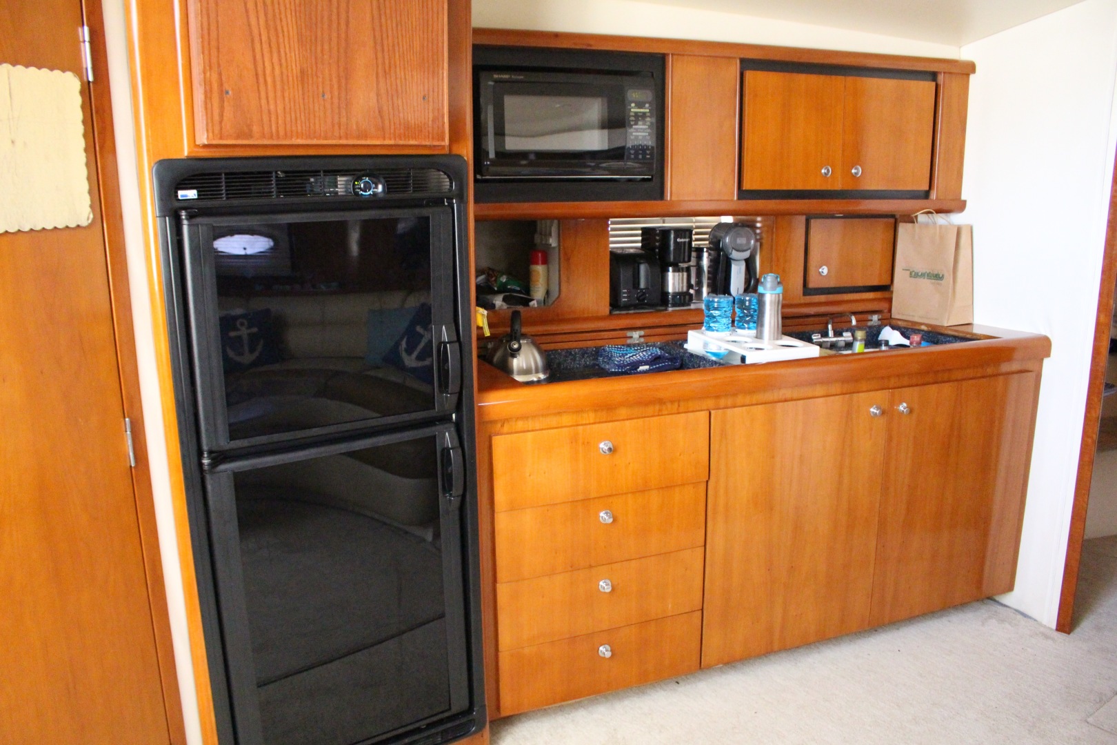 2000 Carver Trojan 440 Express - Image 28