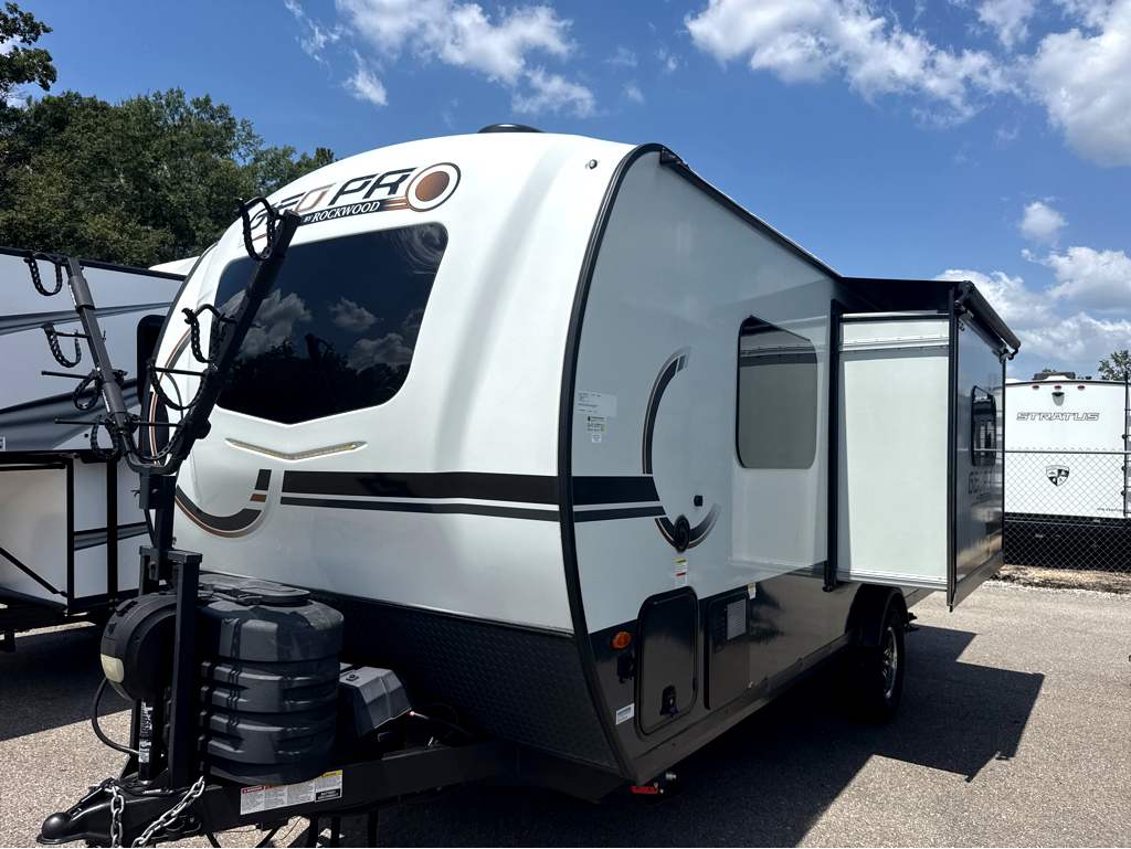 2025 FOREST RIVER GEO PRO 20FBS - Image 2