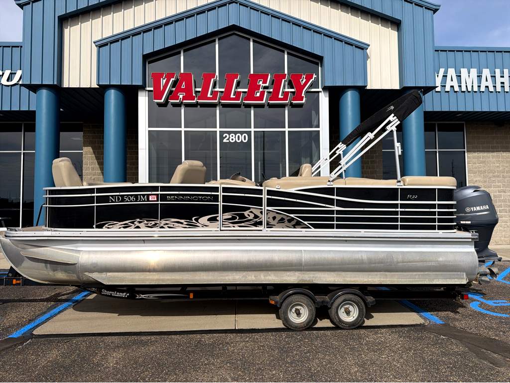 2013 Bennington 2275RL - Image 1