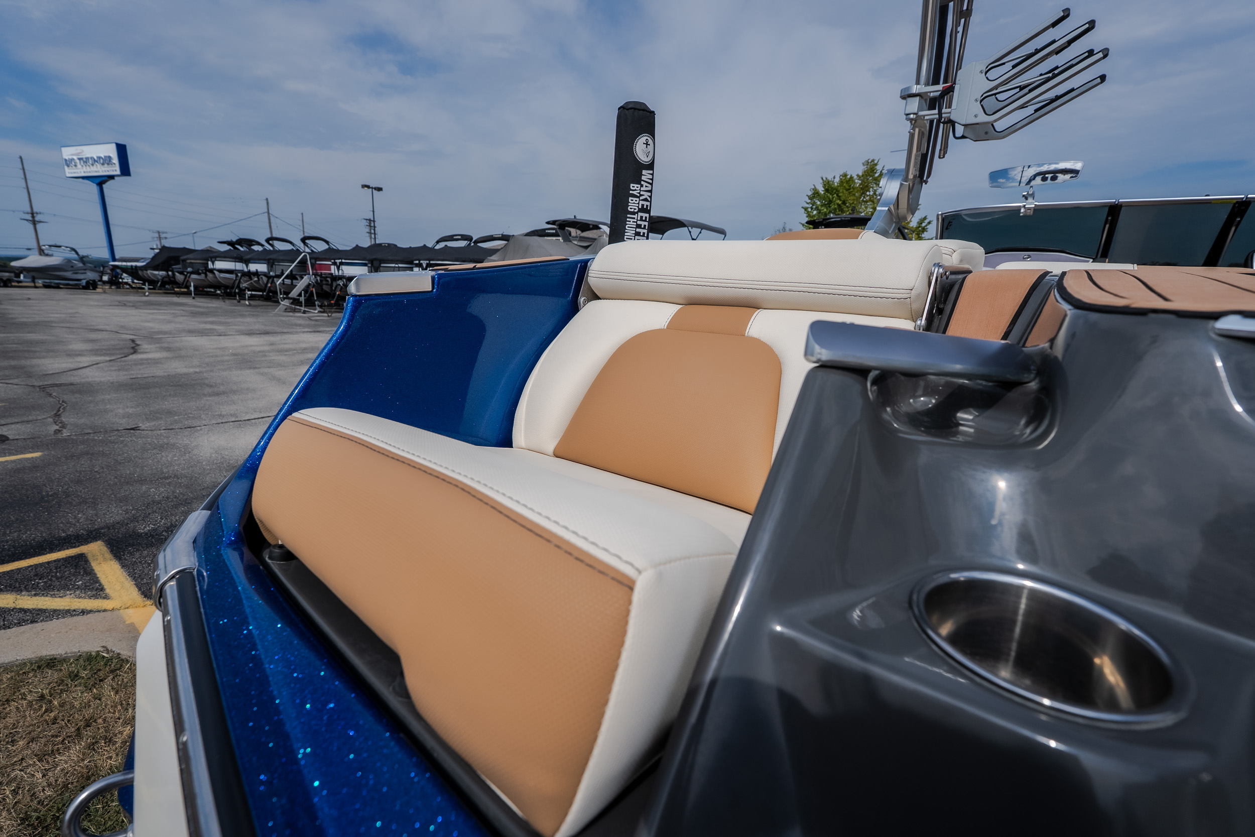 2021 MasterCraft X24 - Image 18