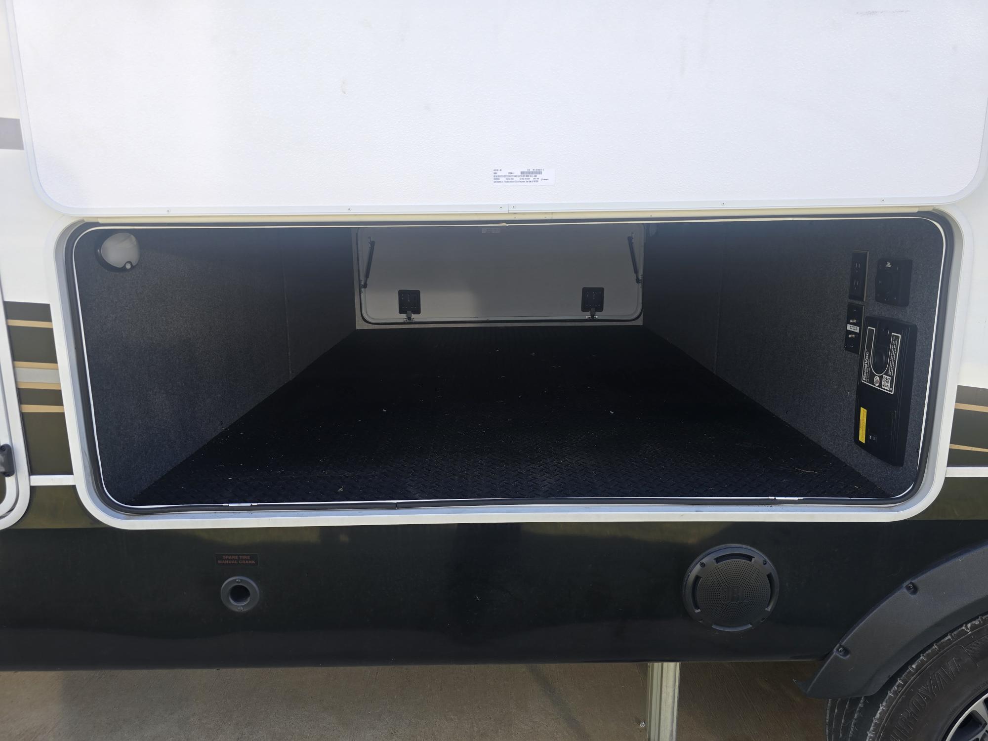2025 JAYCO PINNACLE 38FLGS - Image 31