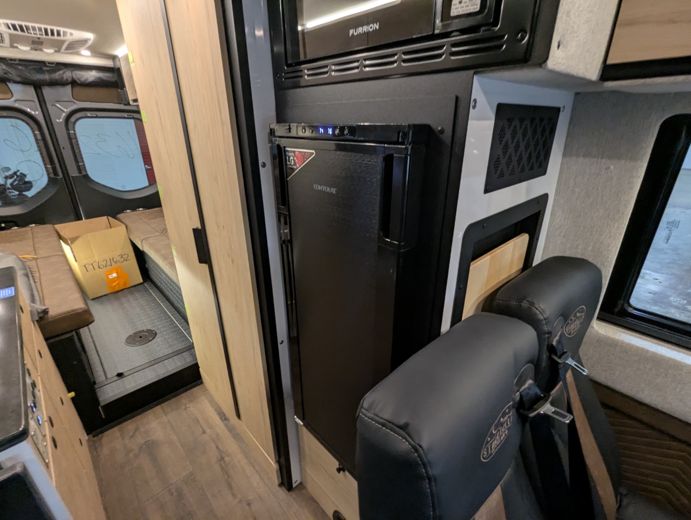 2027 Storyteller Overland TOUR MODE XL - Image 20