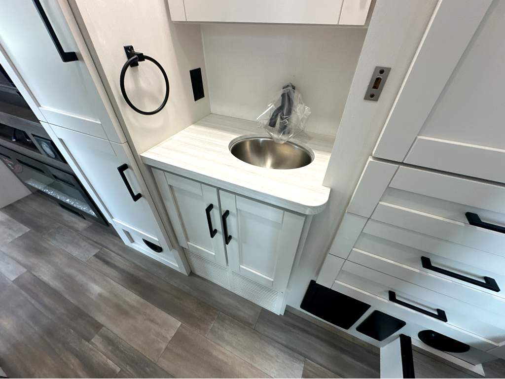 2026 JAYCO GREYHAWK 30Z - Image 26