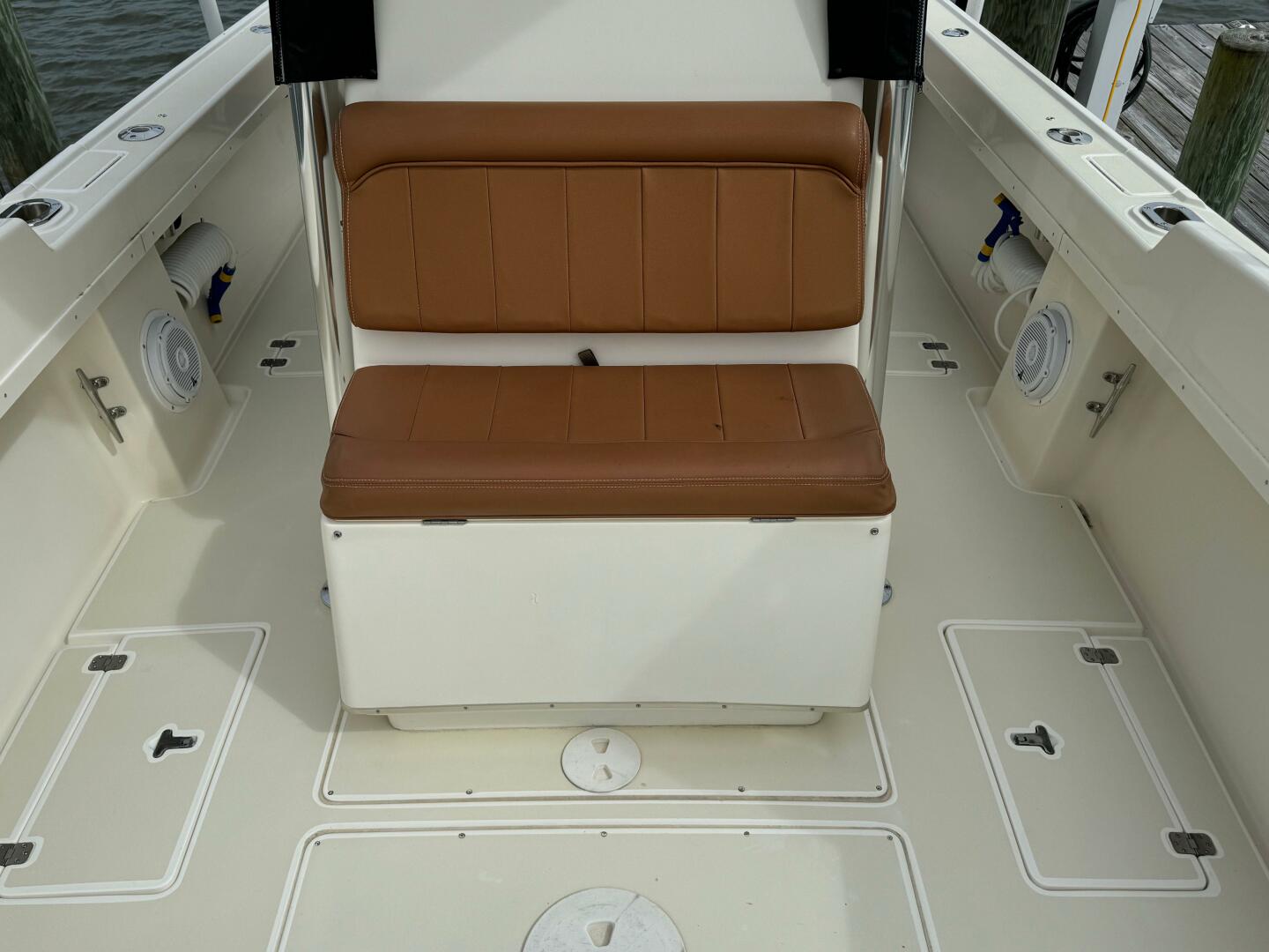 2004 Intrepid 32 CUDDY - Image 20