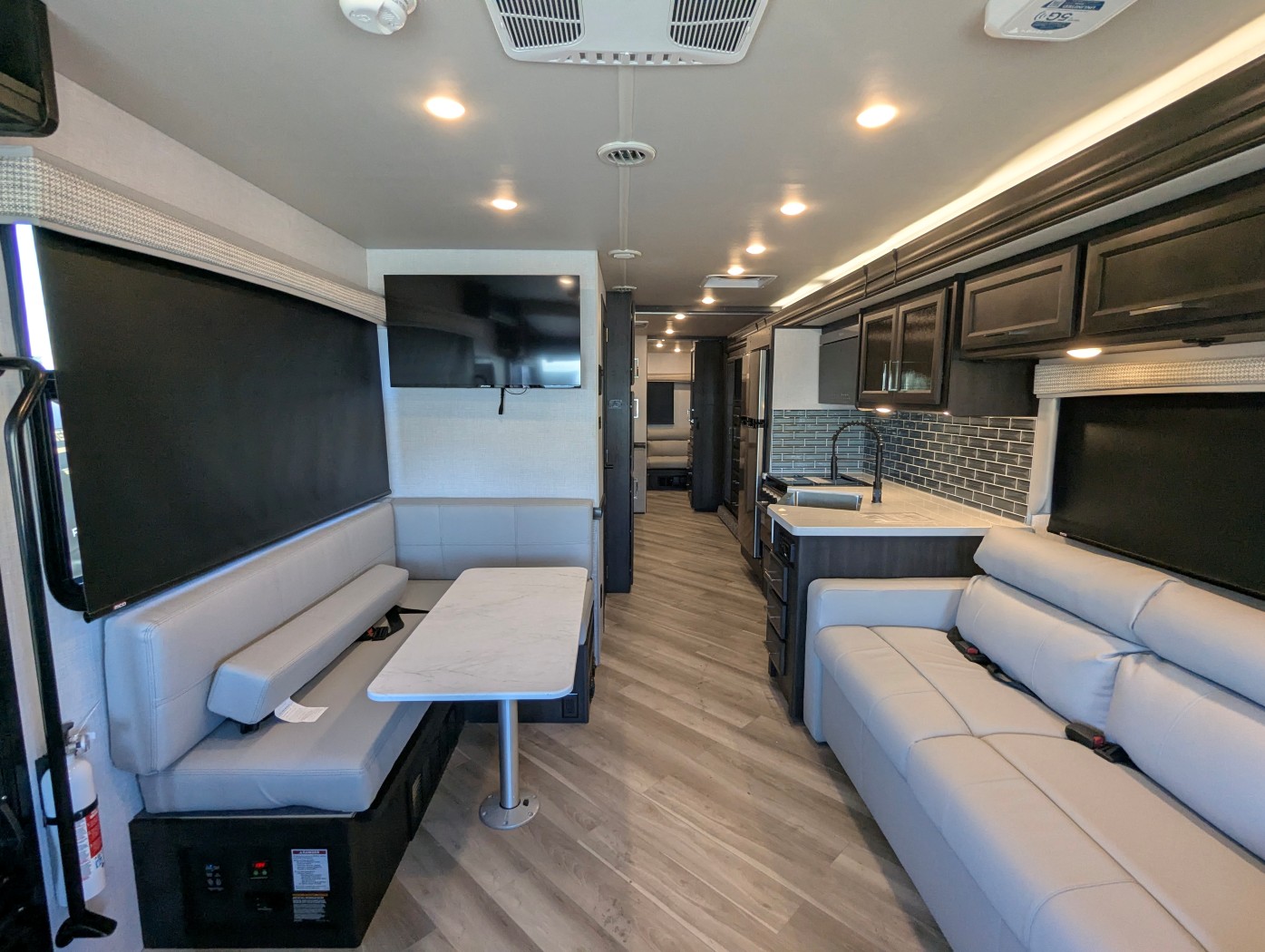 2026 Holiday Rambler Invicta 36Y - Image 14