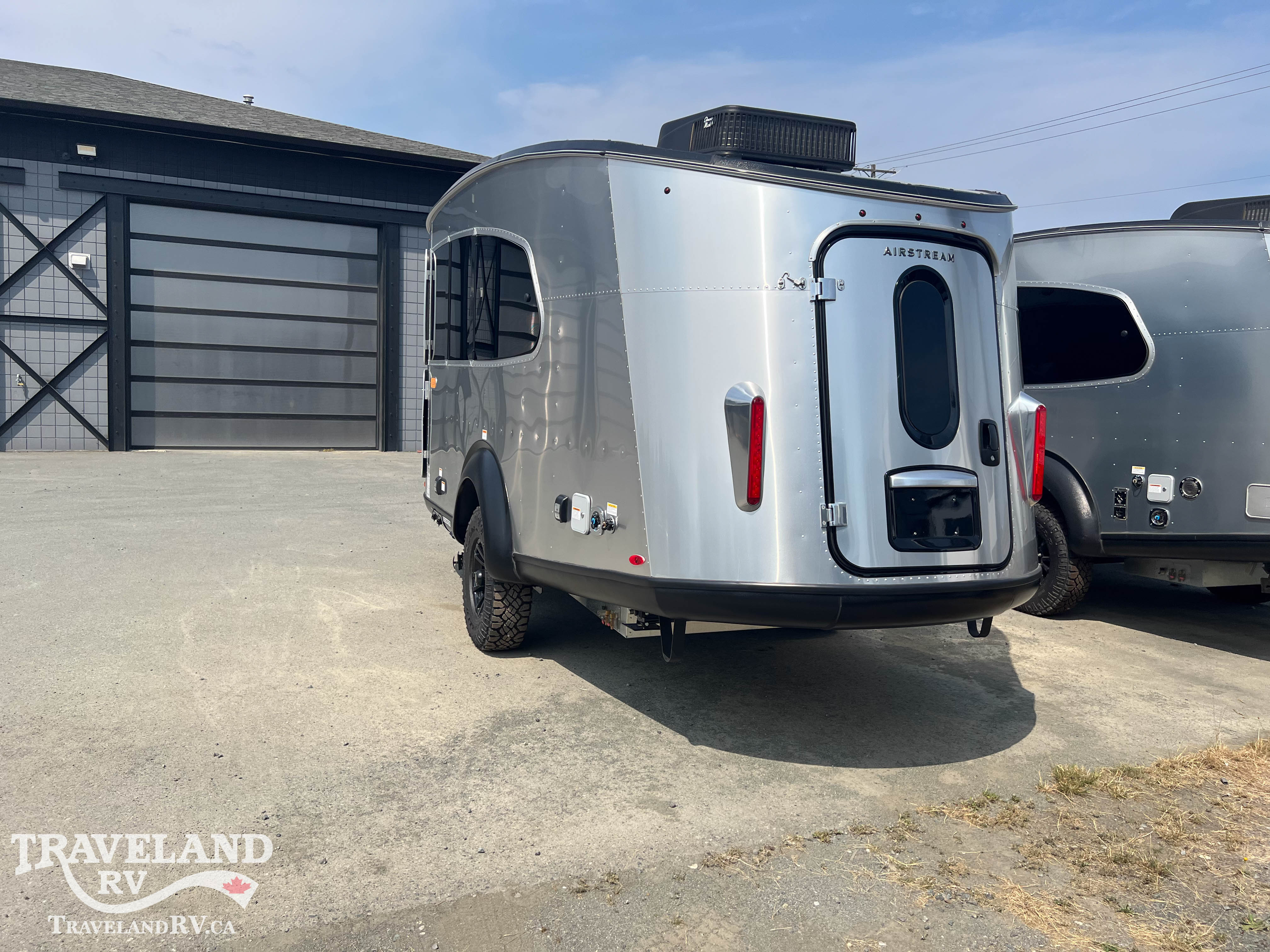 2027 AIRSTREAM 20XE BASECAMP - Image 6