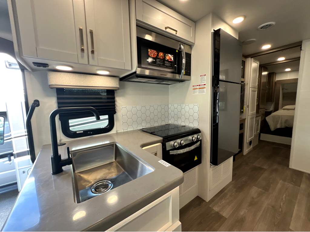 2027 ENTEGRA COACH ODYSSEY 30Z - Image 11