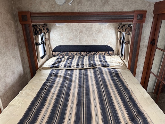 2011 Keystone Laredo 266RL - Image 19