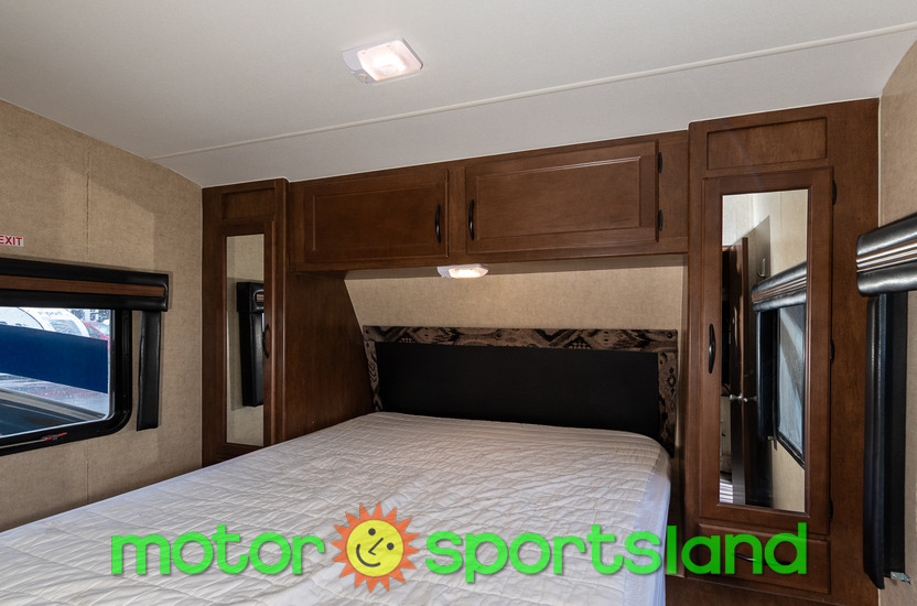 2017 Pacific Coachworks Sandsport 25FBX - Image 22