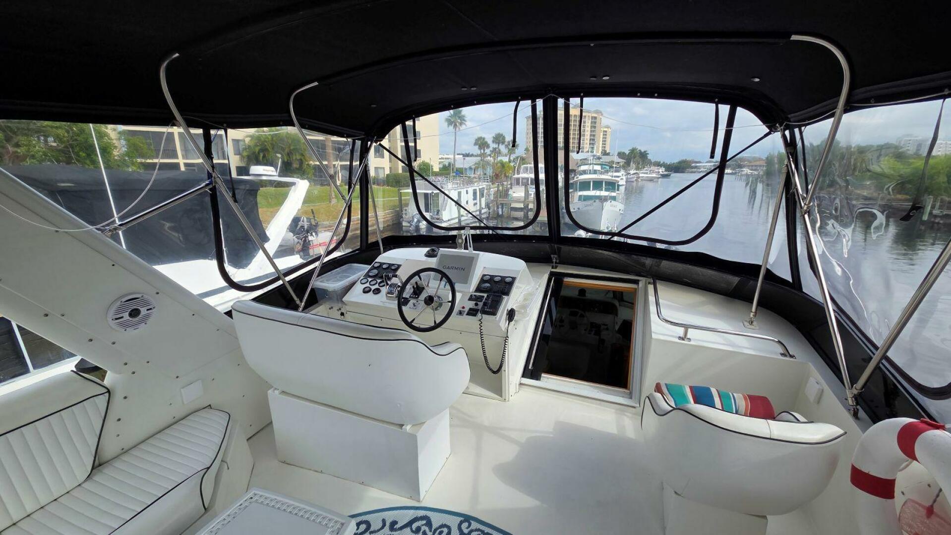 1998 Navigator 5300 - Image 53