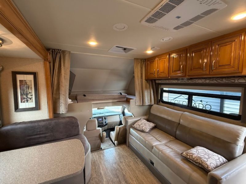 2017 Thor Motor Coach Four Winds Super C 35SB - Image 27