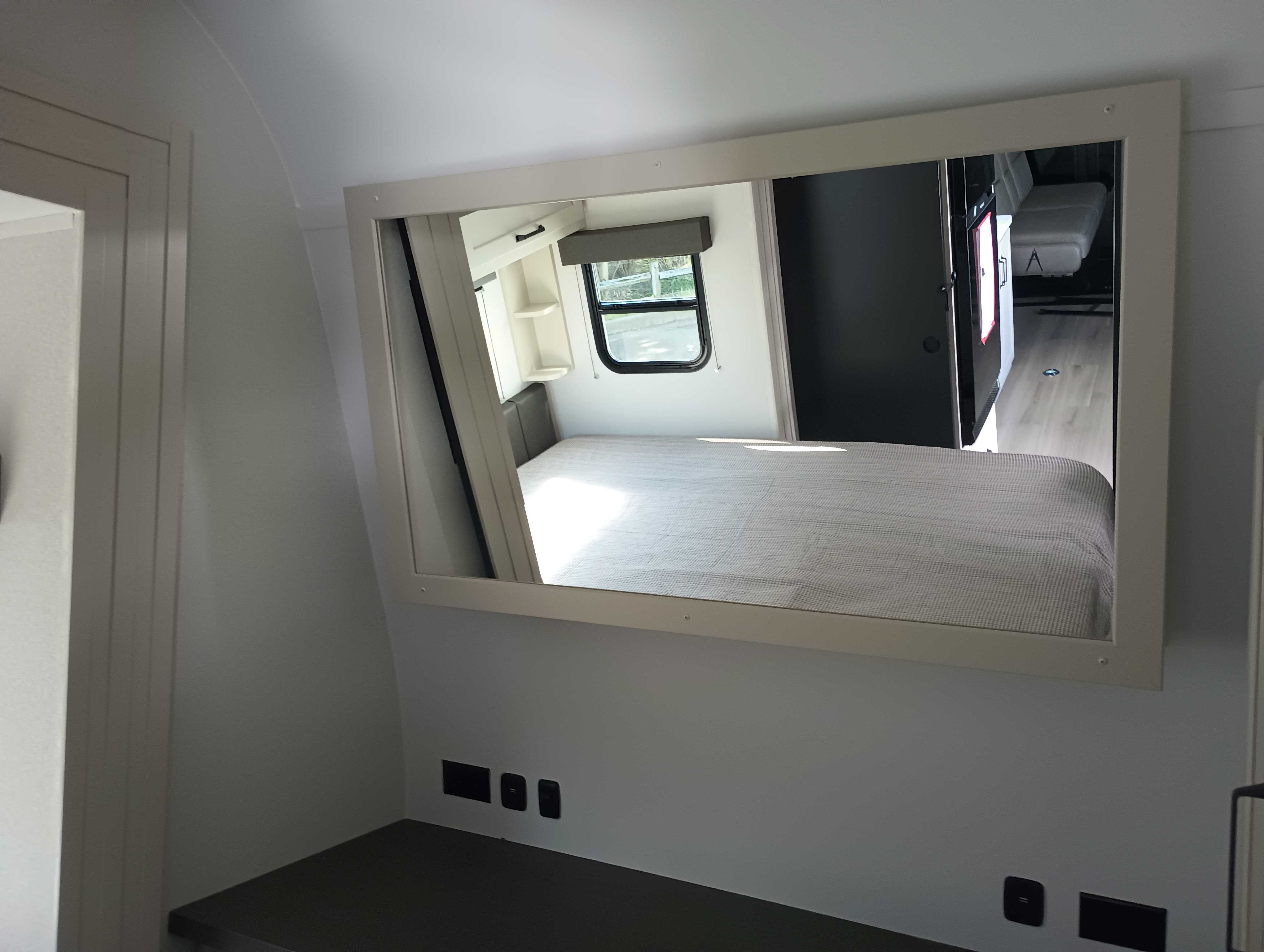 2026 Grand Design Momentum G-Class 21G - Image 22