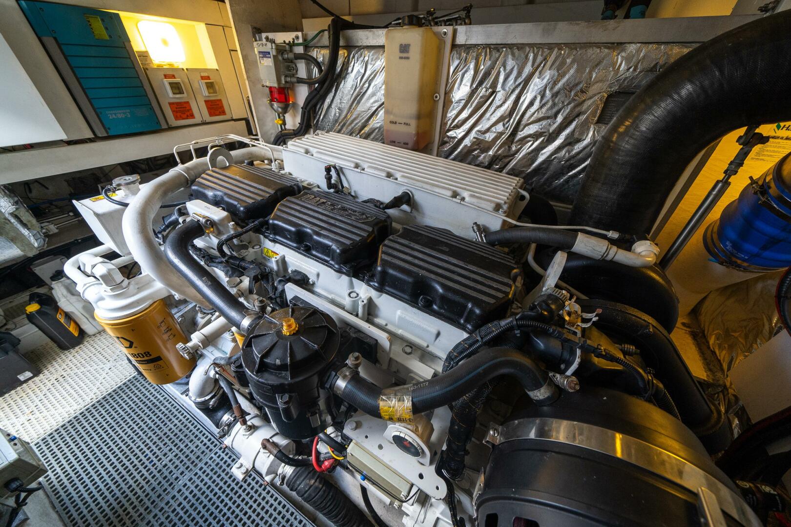 2012 Princess V52 - Image 36