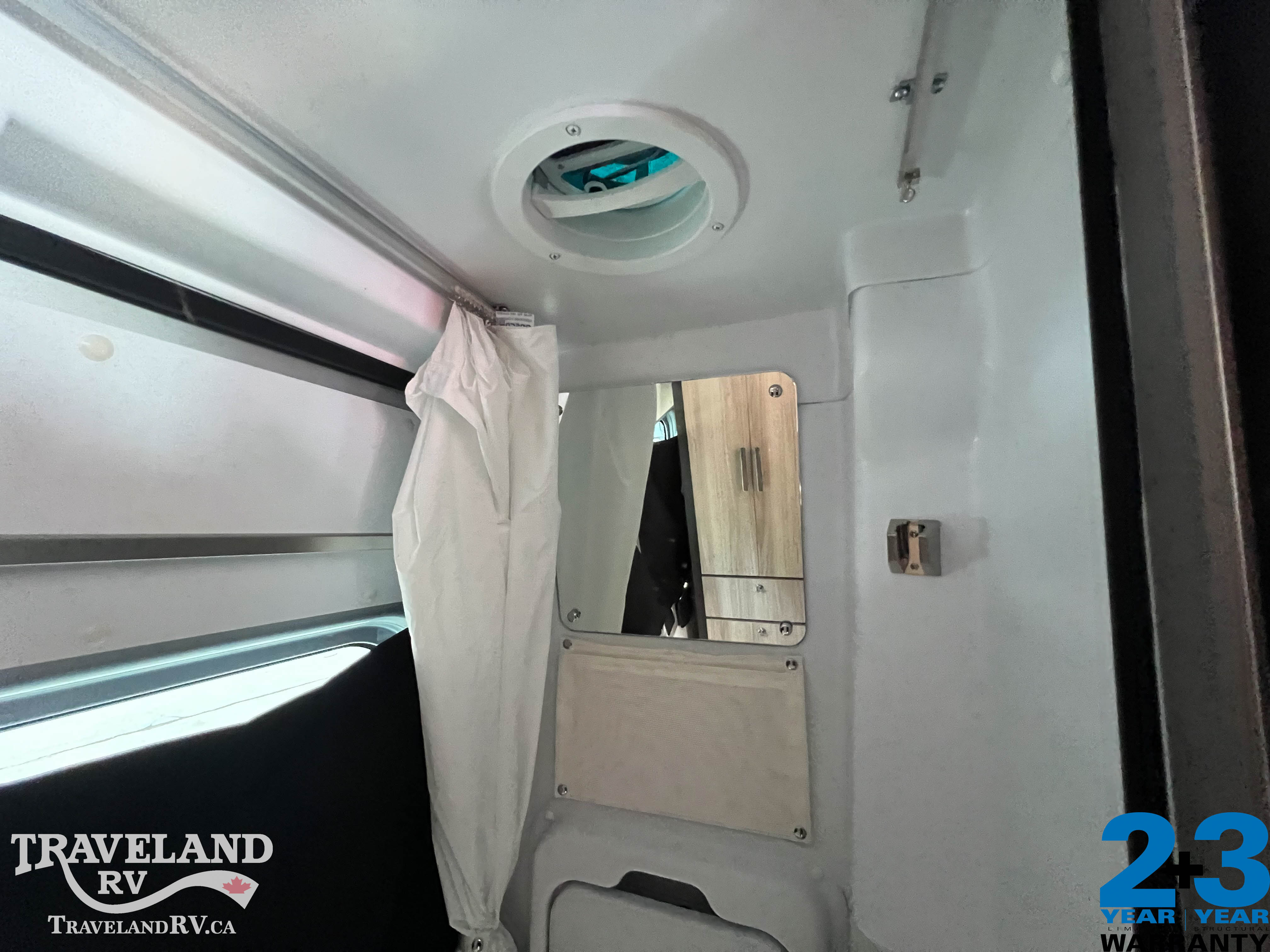 2027 Jayco Comet 18C - Image 18