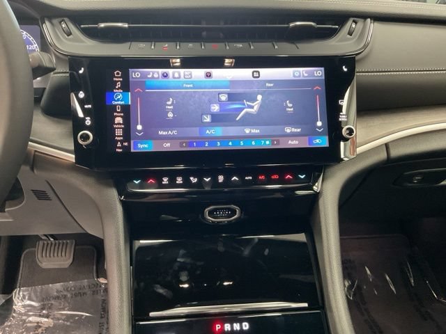 2026 Jeep Grand-Cherokee-L Laredo Altitude 4x4 - Image 27