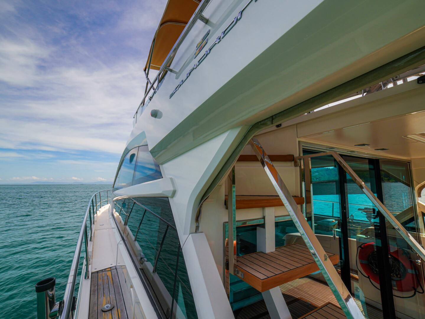 2014 Fairline 50 - Image 17
