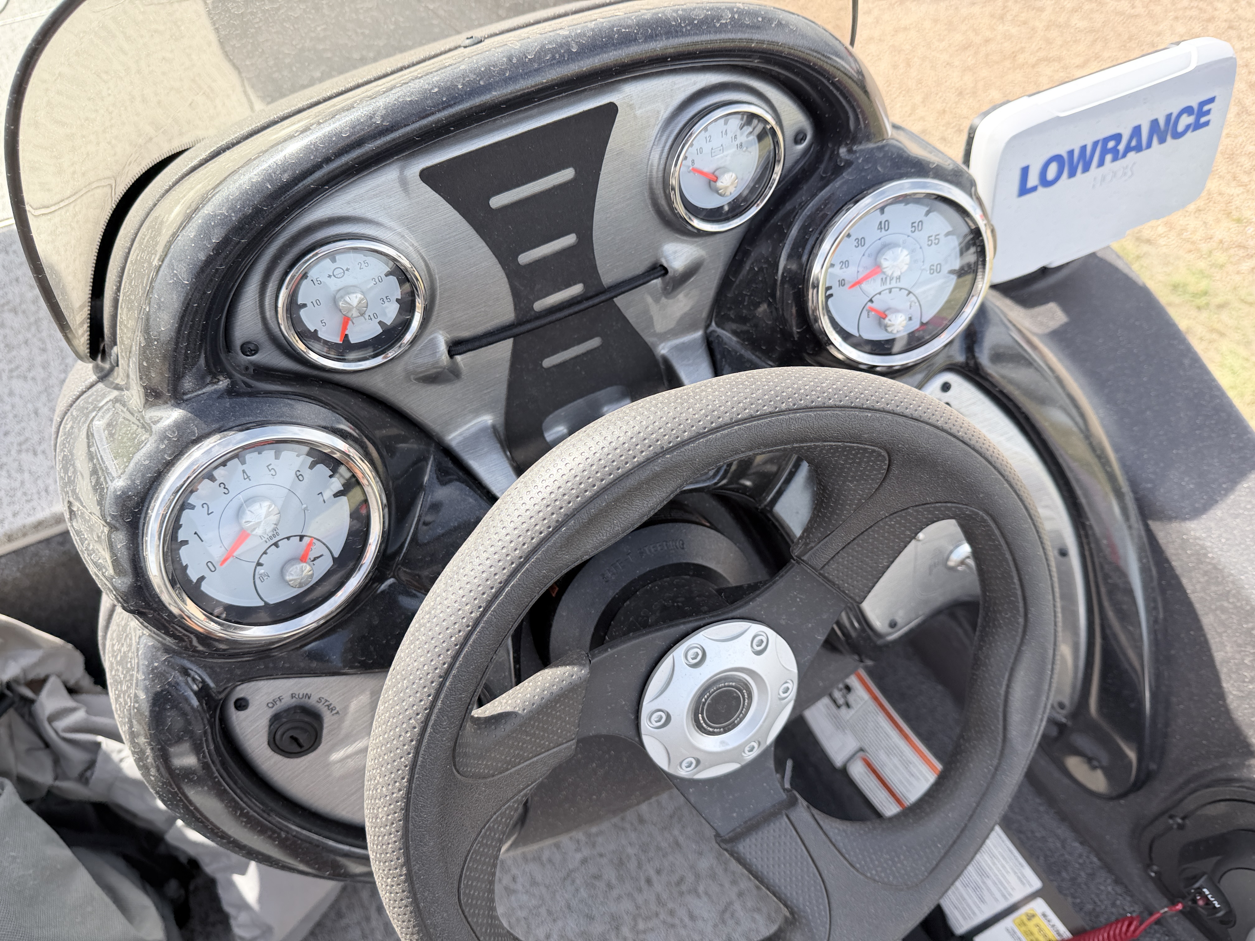 2024 TRACKER 2024 POR 175TF - Image 9