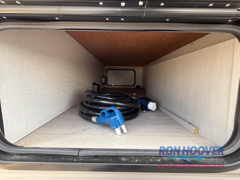 2025 COACHMEN 282DORM - Image 7