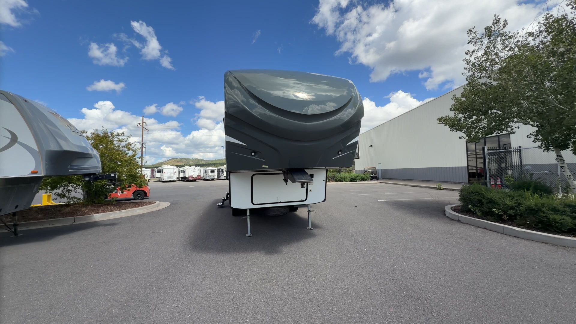 2015 Forest River Wildcat Maxx 242RLX - Image 9