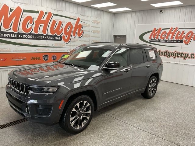 2022 Jeep Grand-Cherokee-L Laredo Altitude 4x4 - Image 1