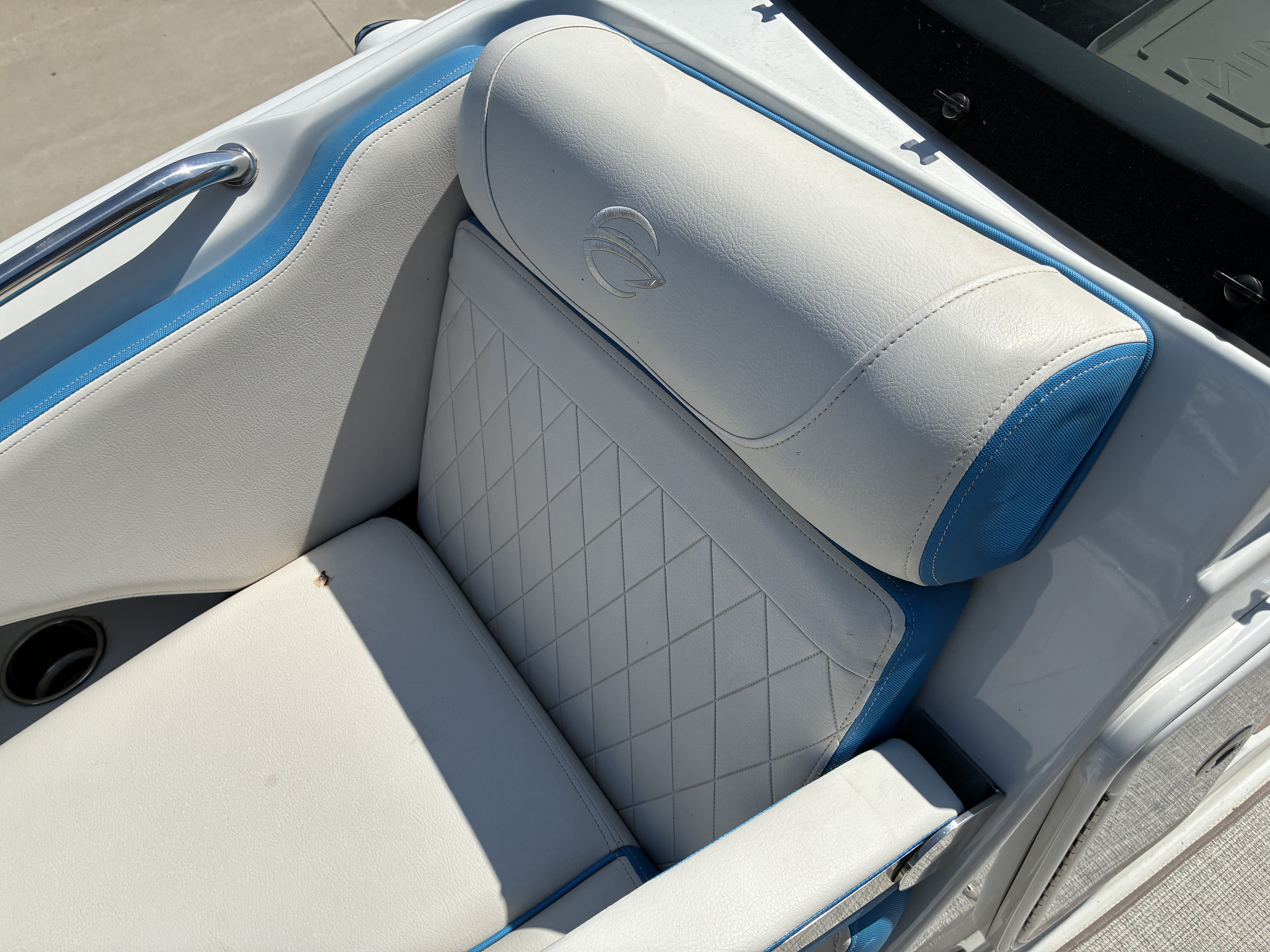 2021 Crownline E 205 XS - Image 27