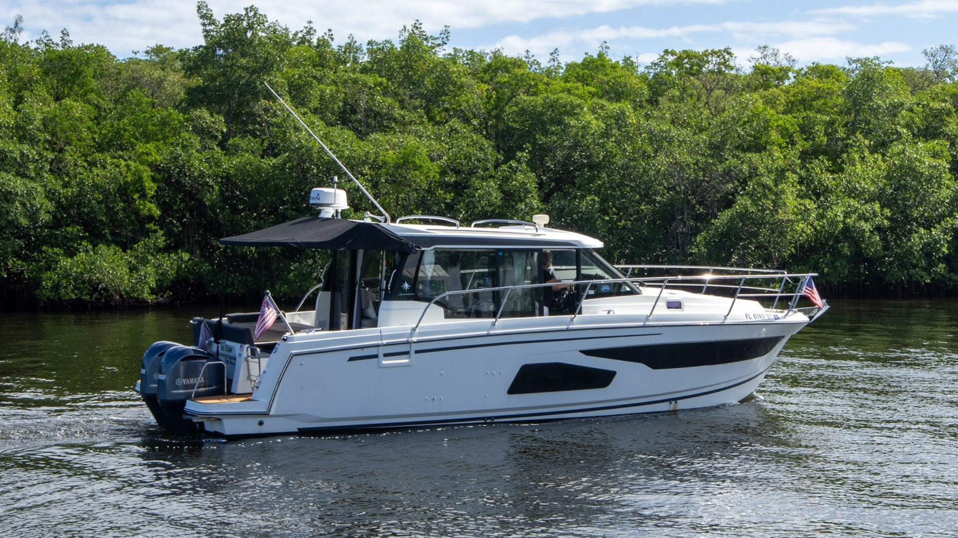 2021 Jeanneau NC 1095 - Image 2