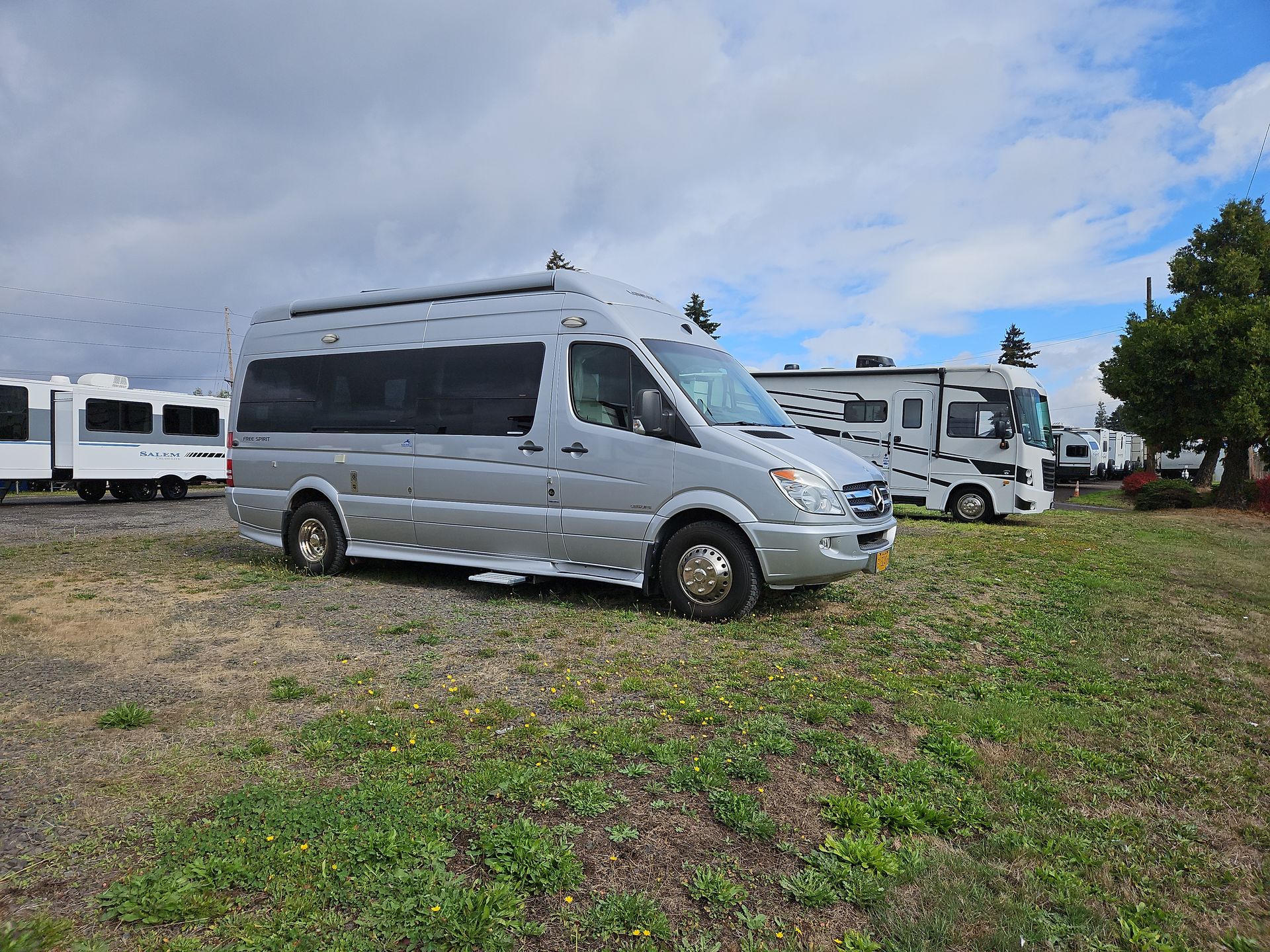2014 Leisure Travel Free Spirit FS22 - Image 3