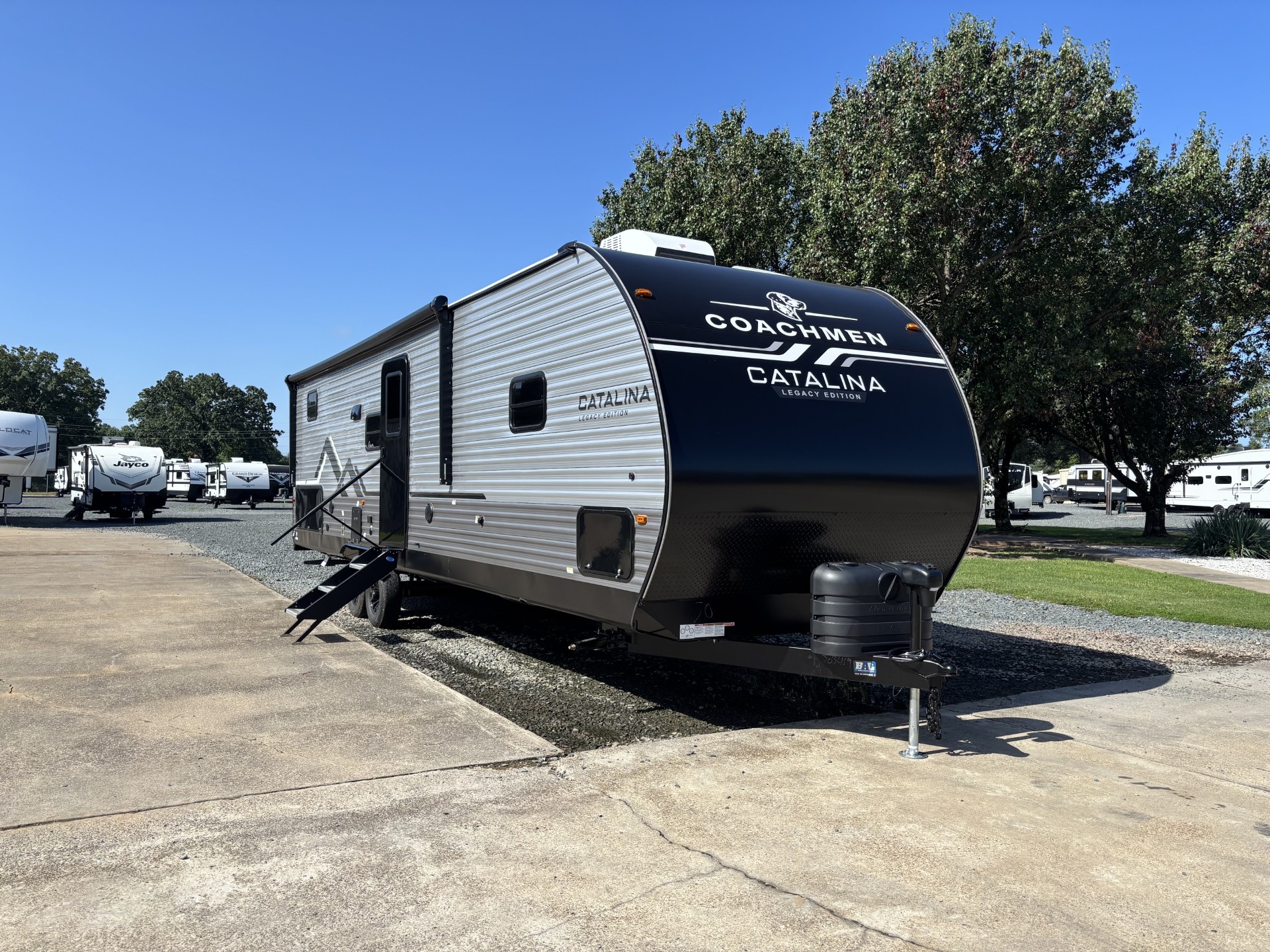 2027 Coachmen Catalina Legacy Edition 293TQBSCK - Image 1