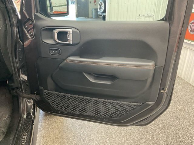 2021 Jeep Gladiator Crew Cab Mojave 4WD - Image 24