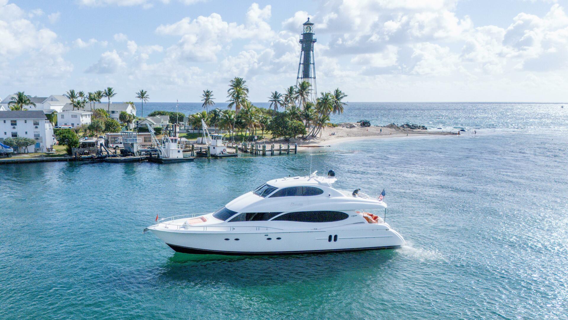 2004 Lazzara Yachts 80 SL - Image 7