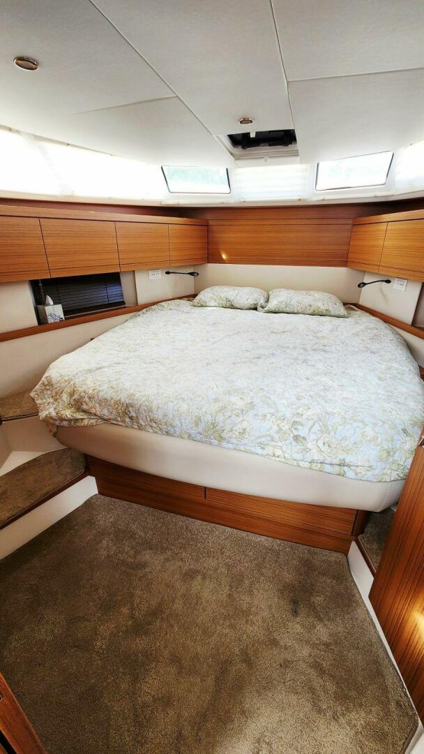 2022 Greenline 40 Hybrid - Image 47