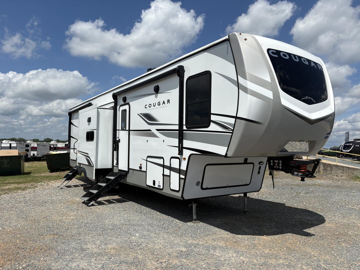 2025 Keystone Cougar 364bhl